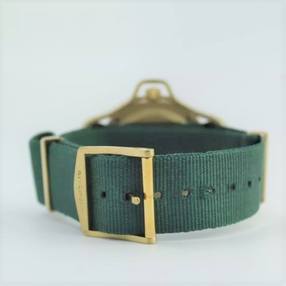 Givenchy's Seventeen Vegan Mens Gold Green Watch - Picture 7 of 8